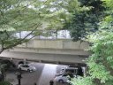 西中山　常照寺の参道をまたぐ京急　南太田駅